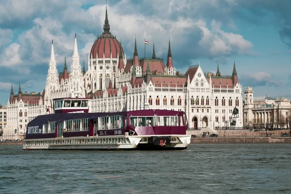 Danube River Sightseeing Cruise